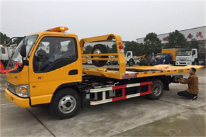 马家堡哪里有拖车服务